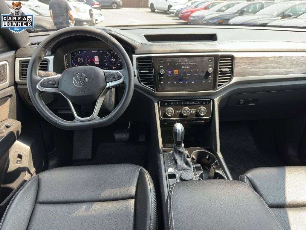 Used 2023 Volkswagen Atlas Cross Sport SE AWD/4WD image 12