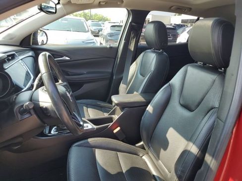 Used 2021 Buick Encore GX Essence w/ Advanced Technology Package AWD/4WD image 7
