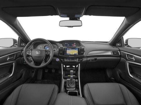 Used 2016 Honda Accord Touring image 8