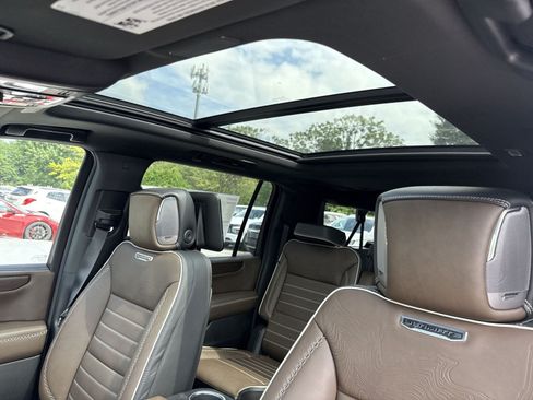 New 2026 GMC Yukon XL Denali Ultimate AWD/4WD image 18