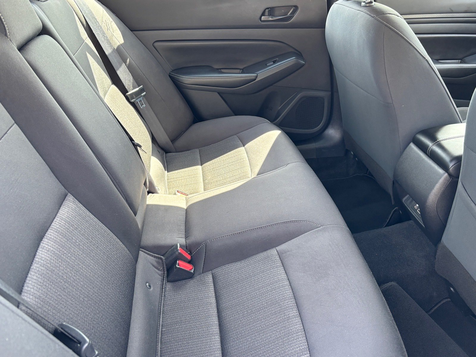 Used 2024 Nissan Altima 2.5 SV AWD/4WD image 29