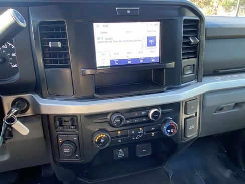 Used 2025 Ford F250 XLT image 24