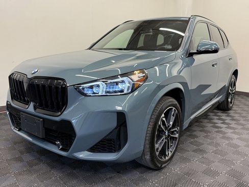 Used 2025 BMW X1 xDrive28i w/ M Sport Package AWD/4WD image 3