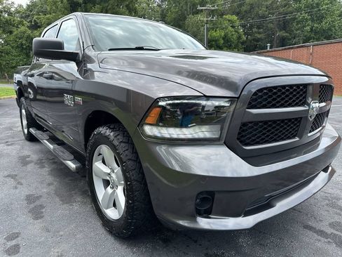 Used 2015 RAM 1500 Express RWD image 2