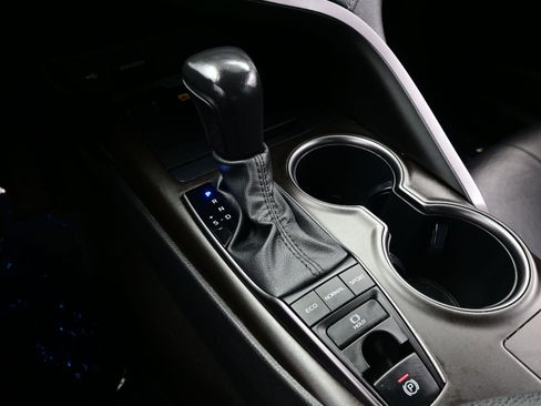 Used 2023 Toyota Camry XSE image 21