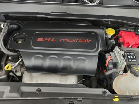 Used 2021 Jeep Compass Latitude w/ Convenience Group AWD/4WD image 26