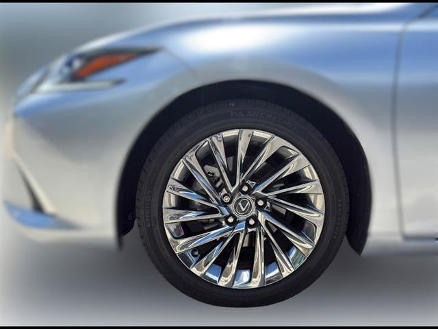 Certified 2024 Lexus ES 350 Ultra Luxury w/ Accessory Package (Z2) FWD image 5