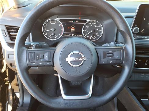 Used 2024 Nissan Rogue S image 13