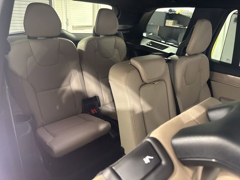 New 2026 Volvo XC90 T8 Ultra w/ Protection Package Premier AWD/4WD image 26