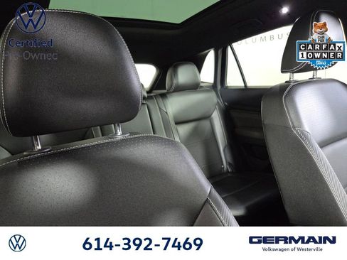 Certified 2023 Volkswagen Atlas Cross Sport SE w/ Panoramic Sunroof Package AWD/4WD image 16