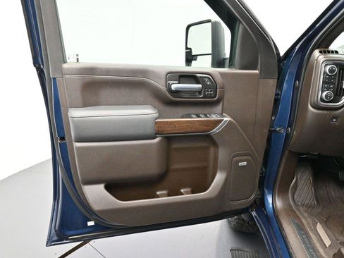 Used 2020 GMC Sierra 3500 Denali w/ Denali Ultimate Package image 10