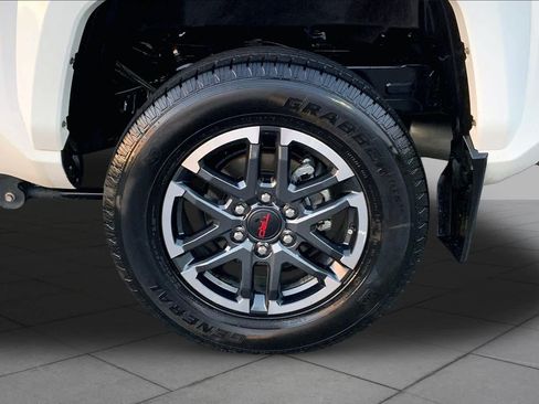 Used 2024 Toyota Tacoma TRD Sport RWD image 10
