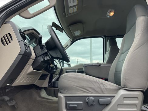 Used 2010 Ford F250 XLT RWD image 25