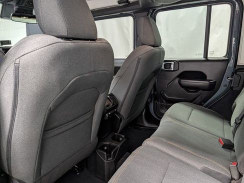 Used 2024 Jeep Wrangler Willys image 14