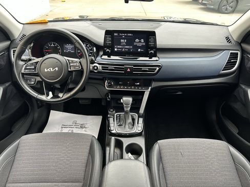 Used 2023 Kia Seltos S image 17