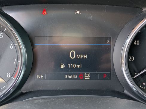 Used 2022 Buick Encore GX Select w/ Experience Buick Package AWD/4WD image 11