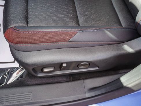 New 2026 Chevrolet Equinox RS w/ Safety and Technology Package FWD image 19