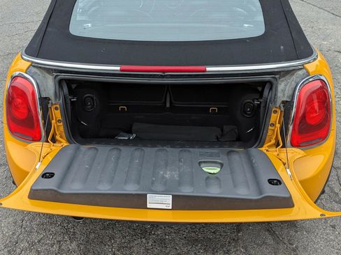 Used 2018 MINI Cooper Convertible FWD image 29