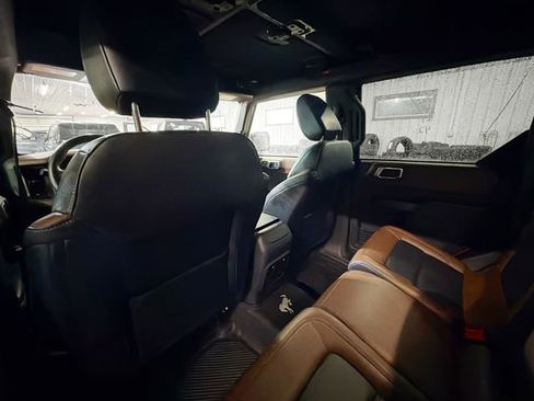 Used 2024 Ford Bronco Outer Banks image 9