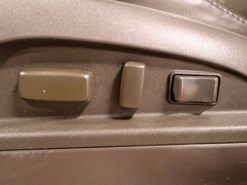 Used 2012 Chevrolet Equinox LTZ image 35