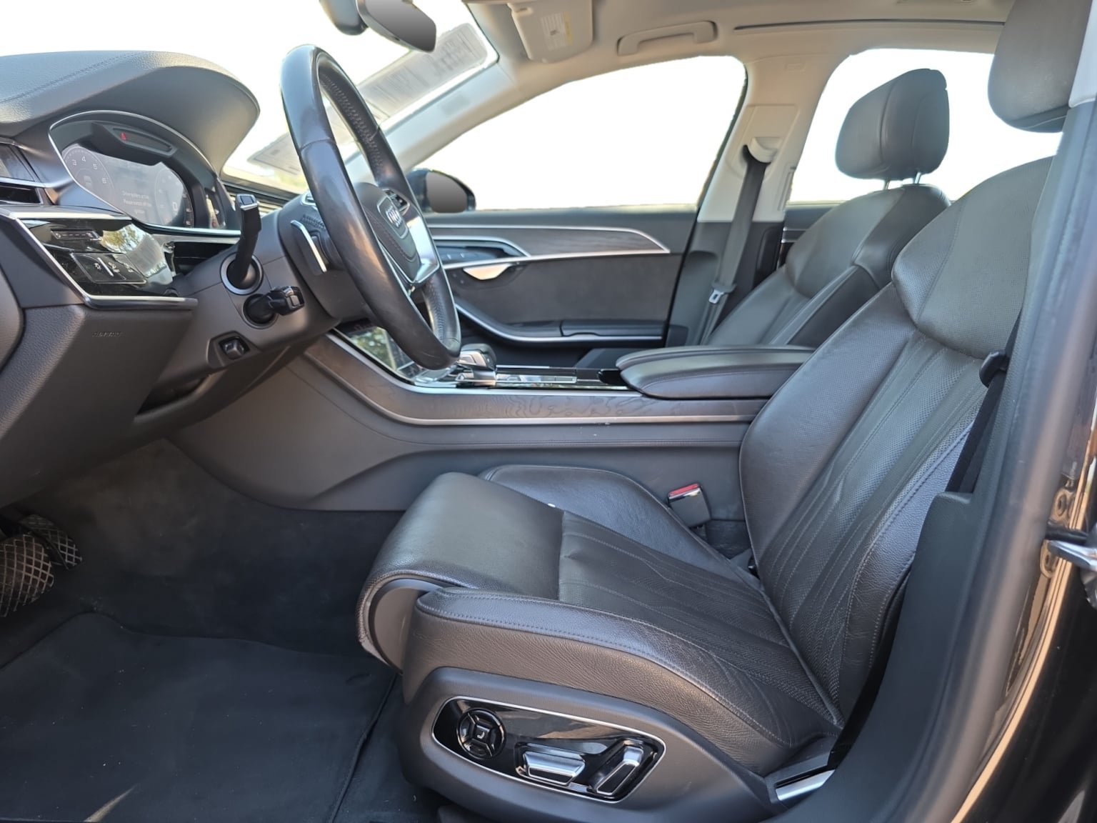 Used 2019 Audi A8 L 3.0T w/ Executive Package AWD/4WD image 10
