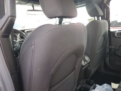 Used 2019 Jeep Wrangler Unlimited Sport AWD/4WD image 12