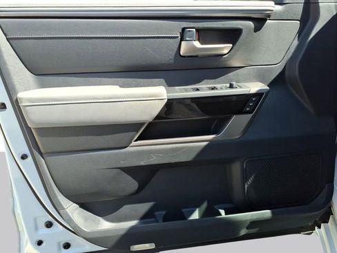 Used 2022 Toyota Tundra Limited image 10