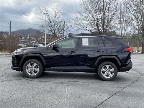 Used 2024 Toyota RAV4 XLE image 2