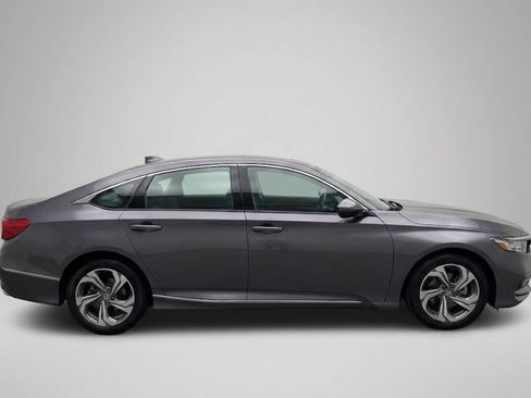 Used 2019 Honda Accord EX image 4