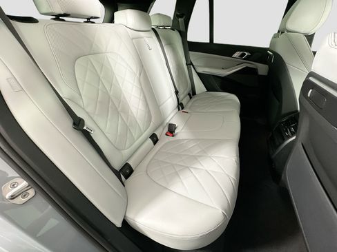 New 2026 BMW X5 xDrive40i w/ M Sport Package image 27