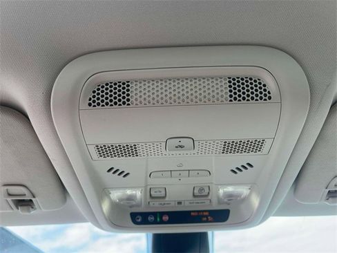 Used 2023 Cadillac XT6 Premium Luxury image 37