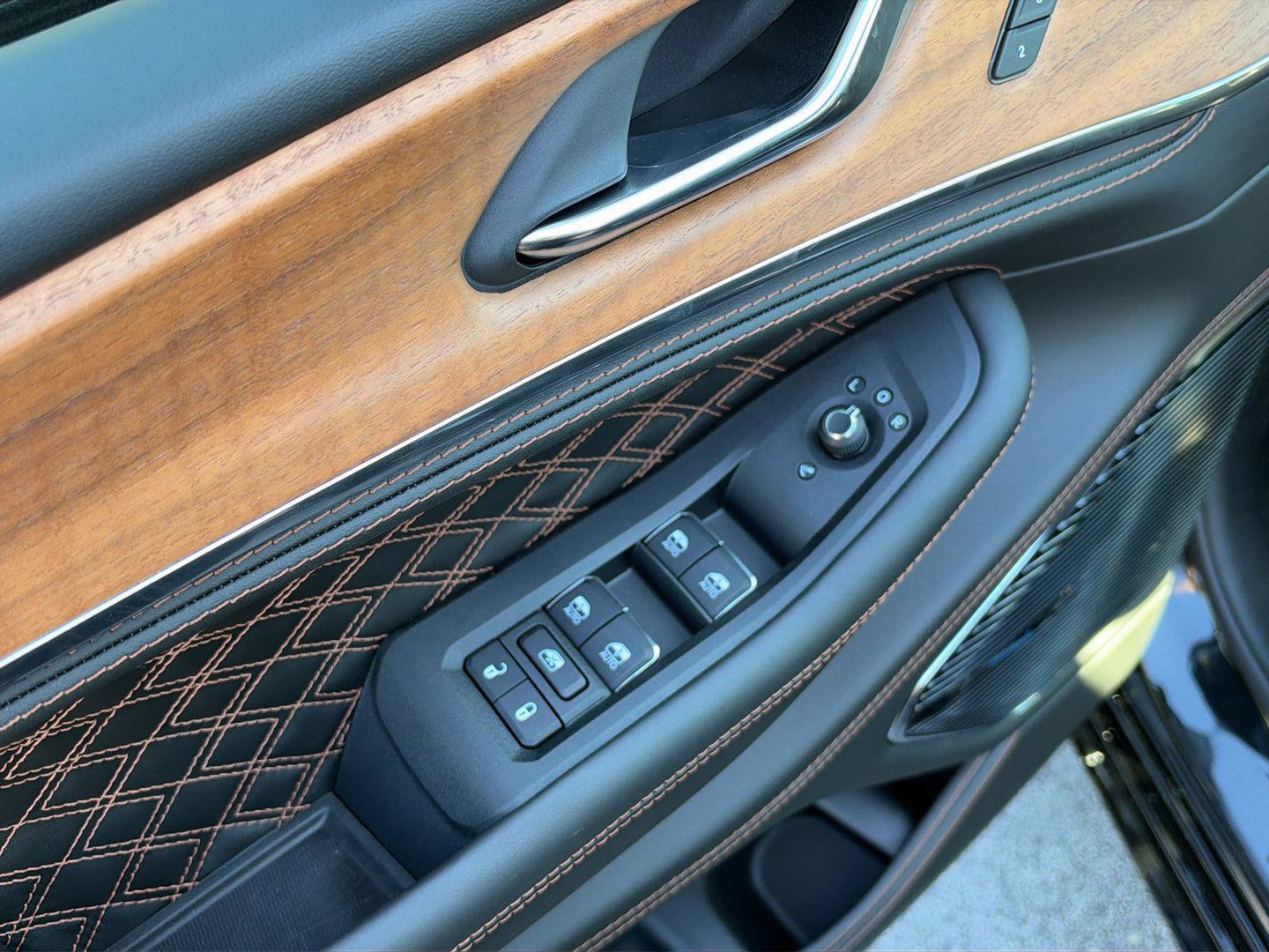 New 2027 Jeep Grand Cherokee Summit AWD/4WD image 13