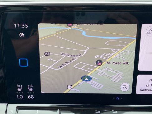 Used 2024 Volkswagen Atlas SEL image 16