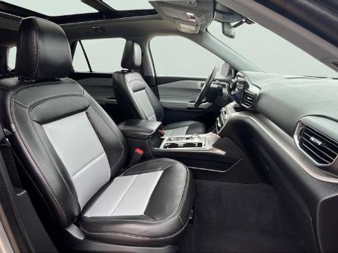 Certified 2023 Ford Explorer XLT w/ Equipment Group 202A image 23