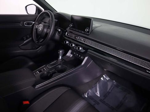 Used 2025 Honda Civic Sport image 25
