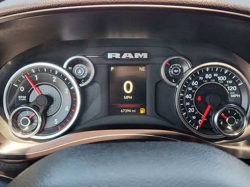 Used 2024 RAM 2500 Big Horn w/ Off Road Package AWD/4WD image 18