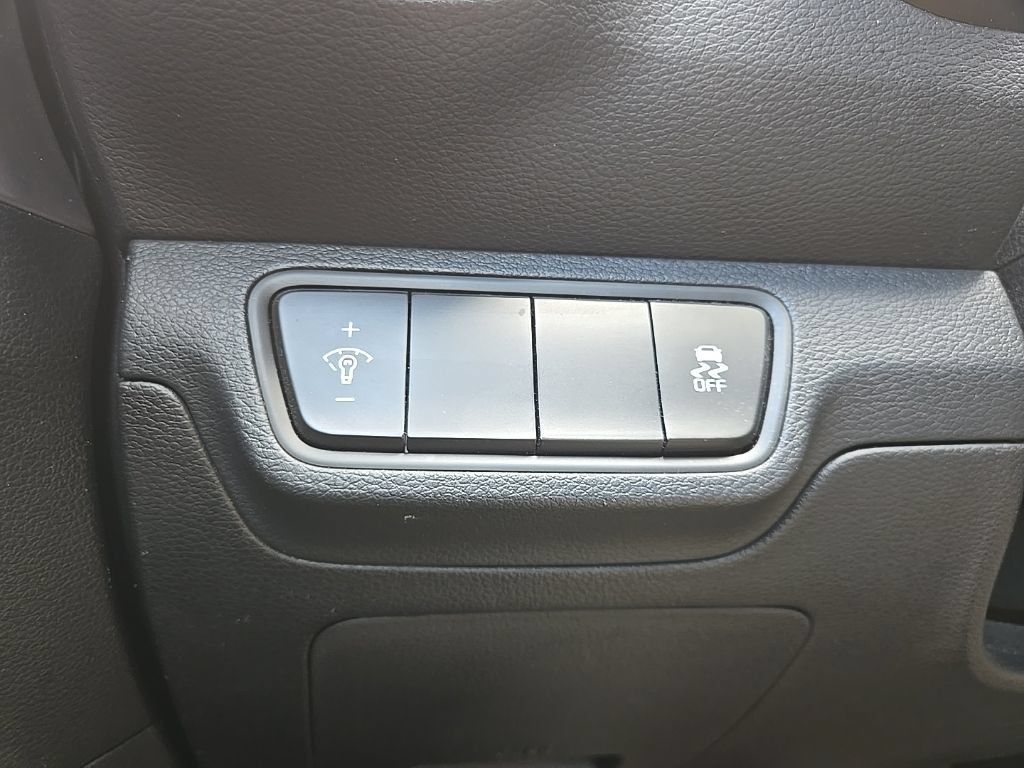 Certified 2023 Kia Forte LXS FWD image 19