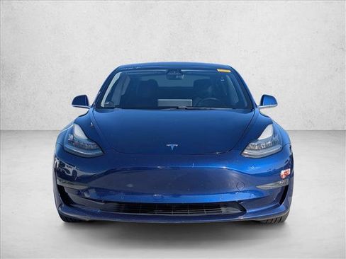 Used 2018 Tesla Model 3 Long Range image 2