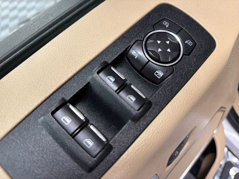 Used 2019 Ford F150 Lariat image 16