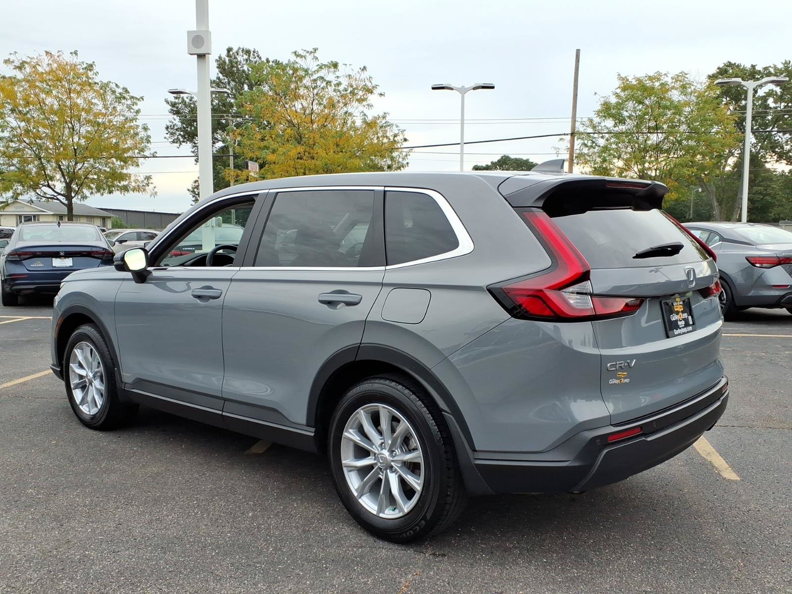Used 2024 Honda CR-V EX-L image 10