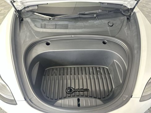 Used 2022 Tesla Model 3 Long Range AWD/4WD image 28