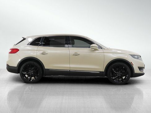 Used 2018 Lincoln MKX Reserve w/ Driver Assistance Package AWD/4WD image 6