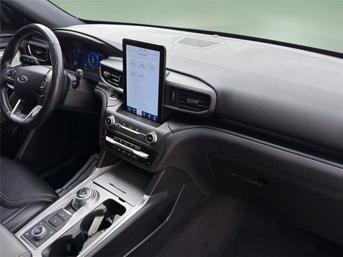 Used 2020 Ford Explorer ST w/ ST High-Performance Pack image 21