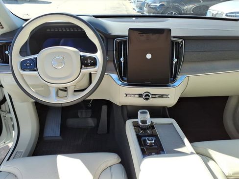 New 2026 Volvo XC90 B6 Ultra w/ Protection Package Premier image 10