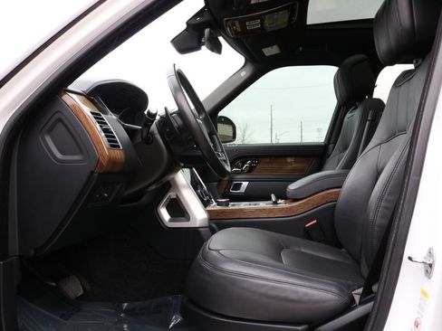 Used 2019 Land Rover Range Rover HSE image 23