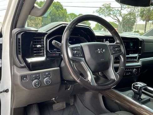 Used 2022 Chevrolet Silverado 1500 RST w/ Z71 Off-Road Package AWD/4WD image 34