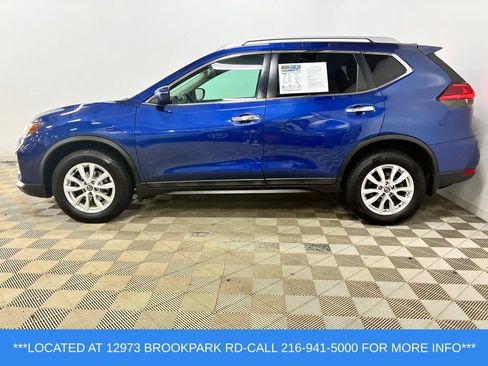 Used 2017 Nissan Rogue SV w/ Sun & Sound Touring Package AWD/4WD image 6