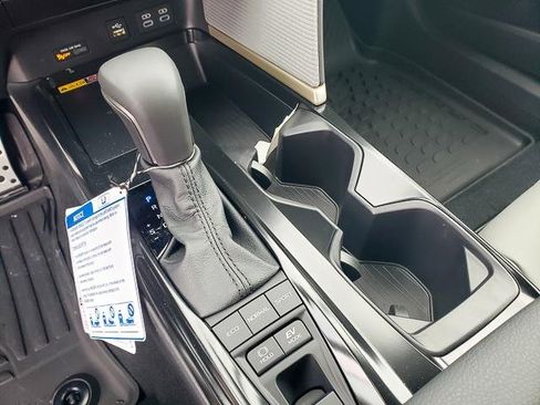 New 2026 Toyota Camry SE image 12