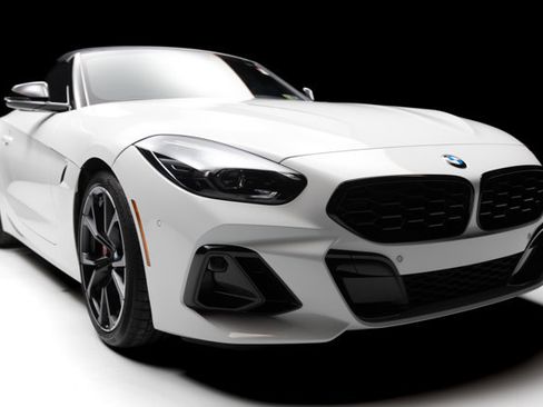 Used 2025 BMW Z4 M40i w/ Edition image 43