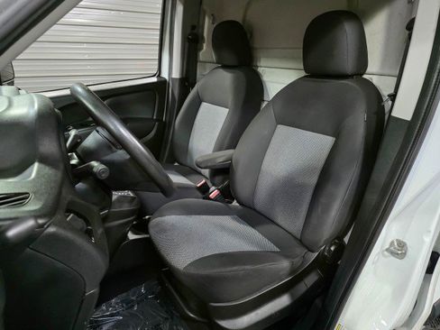 Used 2021 RAM ProMaster City Tradesman image 17